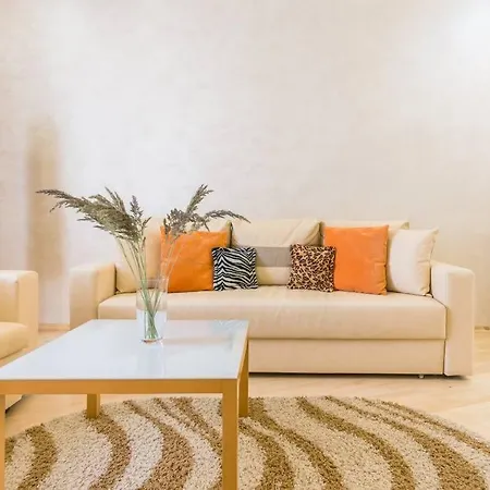 Апартаменты Rentbel White Hall *