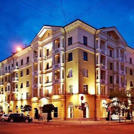 Rentbel White Hall Apartament